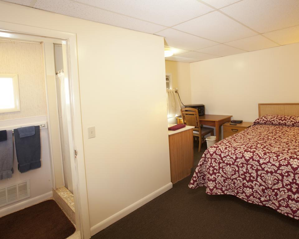 Charlie'S Motel Frostburg Extérieur photo